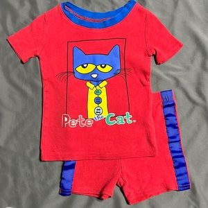 Pete the Cat 4T PJ Set!